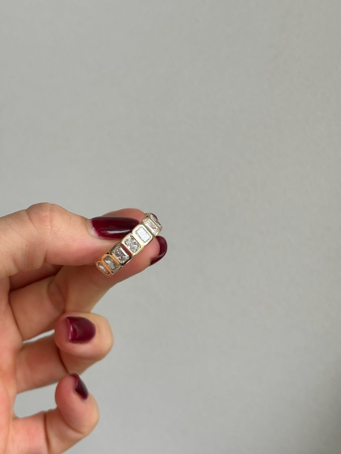MIA RING