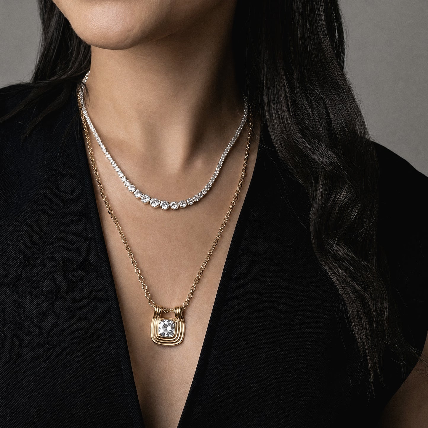 GRADUATING TENNIS NECKLACE