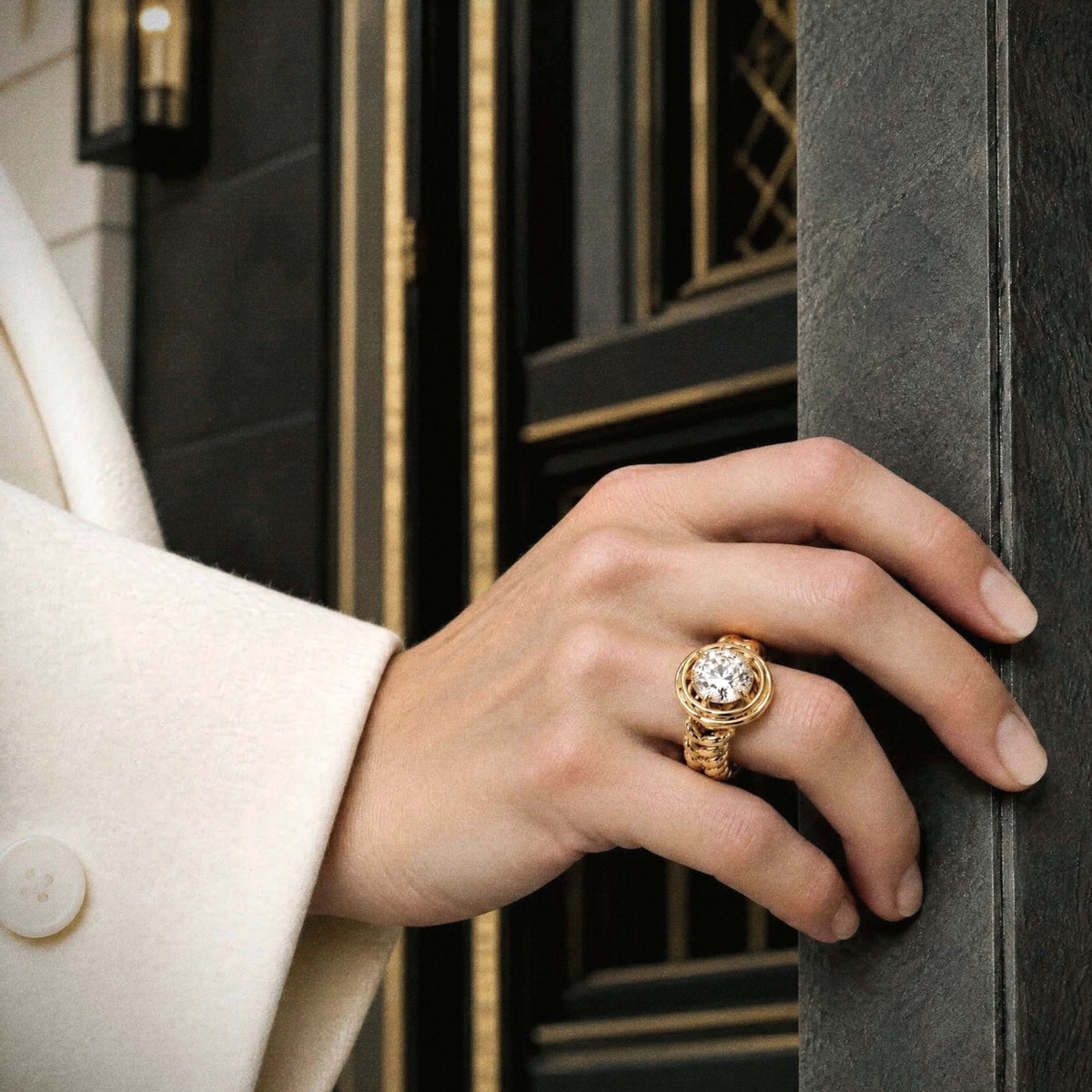 LIVIA RING
