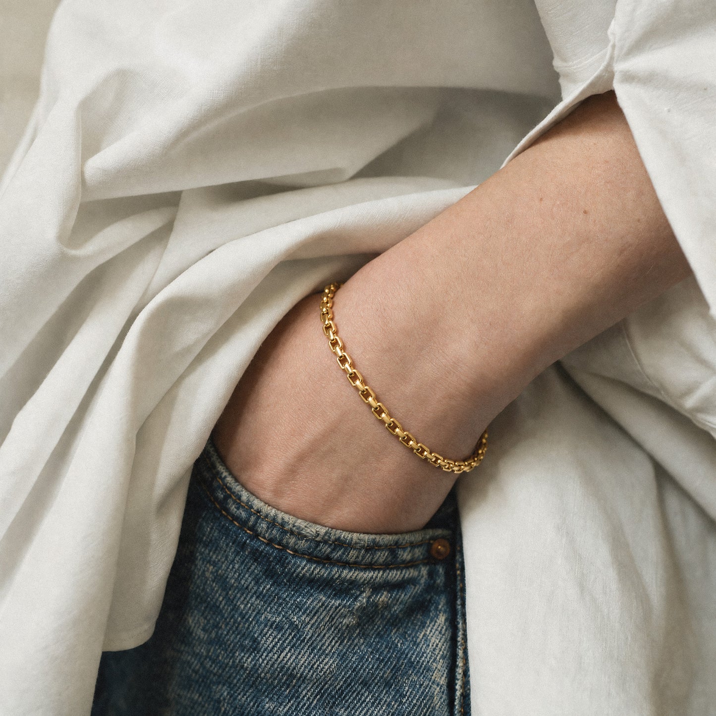 BOX CHAIN BRACELET