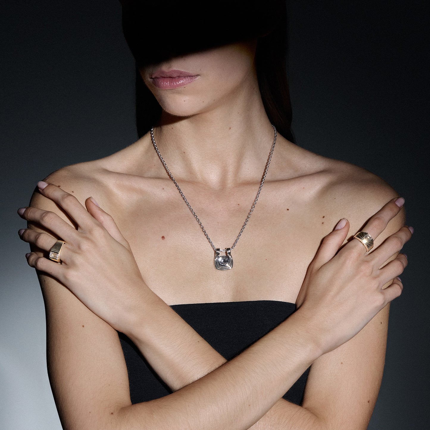 CONTESSA PETITE PENDANT