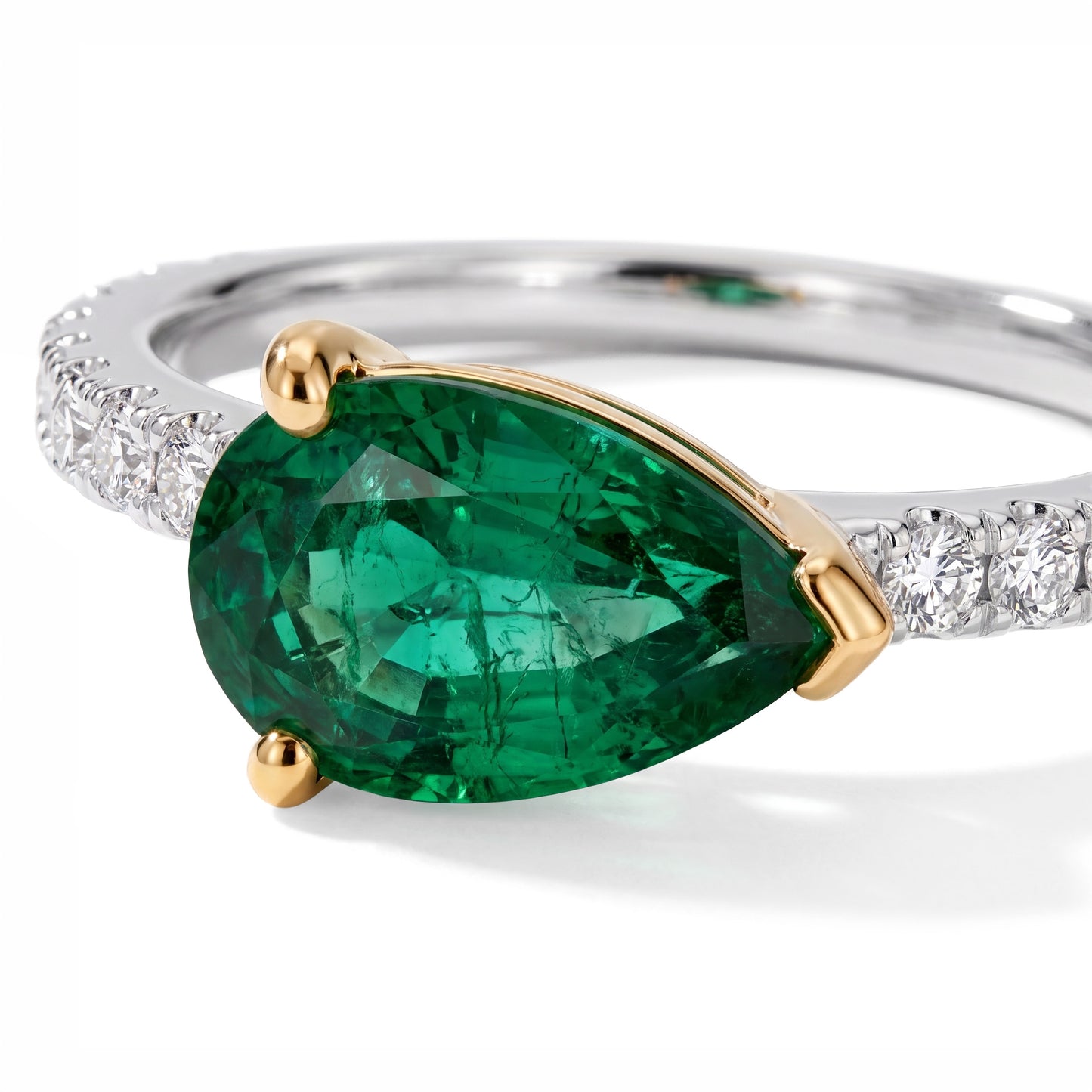 THE ELARA RING